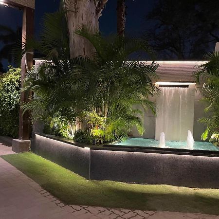 Kingston Resort กานปูร์ ภายนอก รูปภาพ